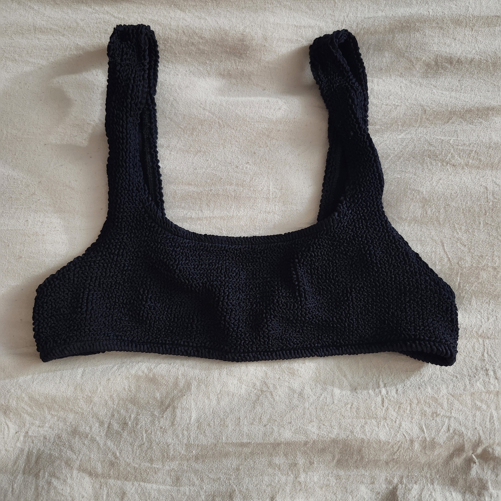 Youswim BLACK Aplomb Top!!!